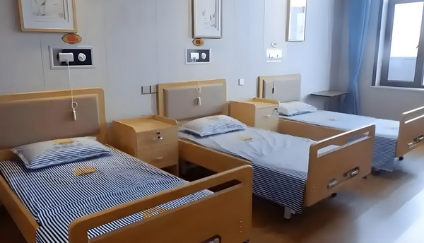 深圳国外留学落户政策_2025年7月电影总票房破30亿 具诱惑力带来的增长很