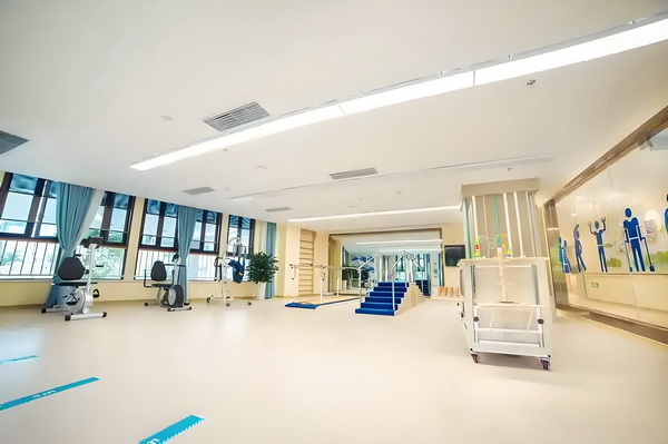 深圳办理积分入户的机构_丁子朗認TVB劇集的確開少咗，放眼世界：唔係淨係得敞台 听说救人者是郑州人时